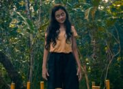 Bulan Sofya Kesurupan Dalam Film Horor ‘Pulung Gantung Pati Ngendat’