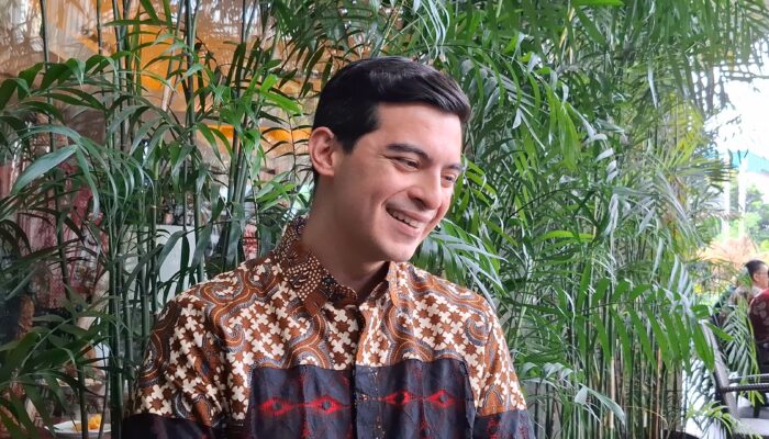 Ciccio Manassero Bingung Digosipkan dengan Marsha Aruan