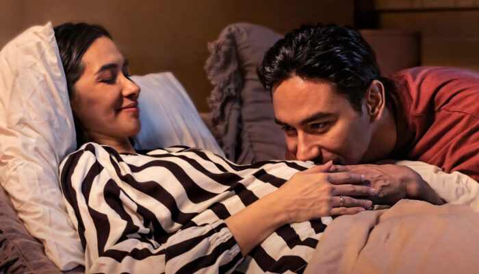 Marsha Timothy & Darius Sinathrya Perjuangkan Garis Dua dalam Film ‘Lyora: Penantian Buah Hati’