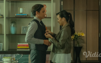 Adipati Dolken dan Mawar de Jongh Bikin Baper Lewat Romansa Kantoran di “What’s Up with Secretary Kim?”