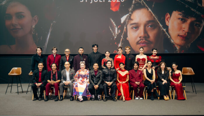 MAXstream TV & iQIYI Gandeng Leo Pictures Rilis “Bunga di Tepi Jurang”, Gandeng Bintang Lintas Generasi