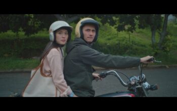 Meredam Bising Dunia di Bawah Jembatan Alun-alun: Film “Dan Bandung” Rilis Special Clip Bernuansa Syahdu