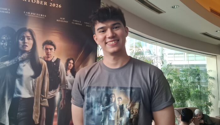 Jeff Smith Syuting Lingsir Wengi dengan Dua Lutut Cedera, Terus Tahan Sakit Tanpa Obat